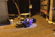 Queda de moto deixa condutor gravemente ferido