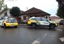 Acusados de envolvimento com drogas, jovens são encaminhados a delegacia