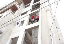 Agentes da Defesa Civil participam de treinamento de rapel