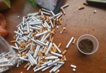 Mulheres tentam passar cigarros com maconha na cadeia de Jandaia
