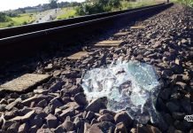 Veículo evadiu após colisão com trem em Jandaia