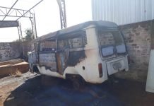 Documentos da prefeitura de Bom Sucesso são queimados dentro de Kombi