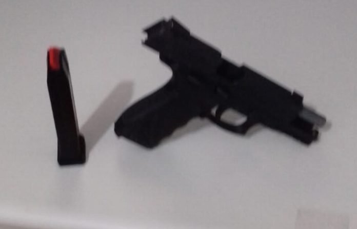 pistola