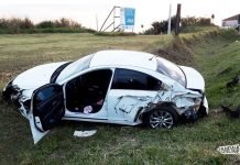 Carro e caminhão colidem no trevo da Emater