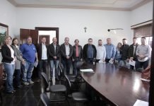 Prefeito de Jandaia do Sul assina contratos de concessão de terrenos