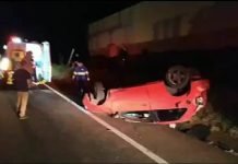 Capotamento na PR 444 deixa condutor gravemente ferido no local