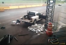 PRF apreende maconha escondida na lataria de uma Saveiro