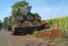 Guarani do Exército tomba em estrada rural de Apucarana