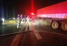 Dois morrem em acidente entre moto e carreta em Marialva