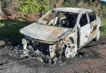 Carro é encontrado pegando fogo entre Cambira e Pirapó