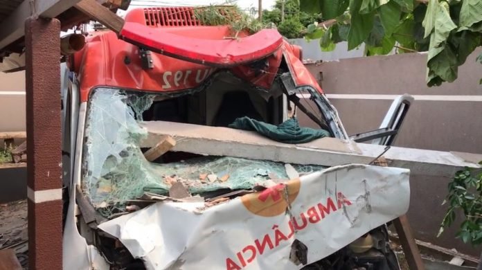 Sindicancia-deve-apurar-acidente-com-ambulancia-do-00550594-0-202109231541
