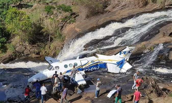 Aviao-de-Marilia-Mendonca-cai-em-Minas-ha-feridos-00557463-0-202111051645