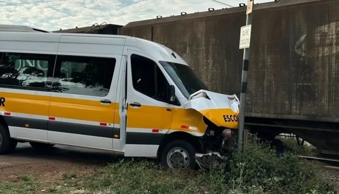 ac trem apc