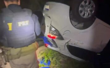 Veículo capota com 480 Kg de maconha durante perseguição policial em Rolândia