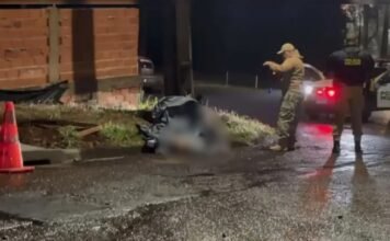 Ciclista morre ao colidir contra poste em Arapongas
