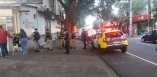 Homem é executado a tiros em frente ao trabalho no centro de Maringá