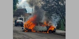 Homem é detido após incendiar o próprio carro em Arapongas