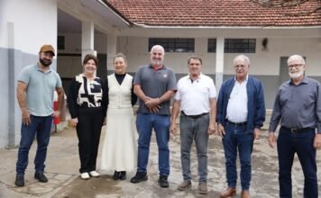 Prefeito Ditão recebe Lúcio Tasso para entrega de Chromebooks e apresentação de investimentos em Jandaia do Sul