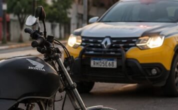 Motocicleta com escapamento irregular e motor adulterado é apreendida pela PM em Jandaia do Sul
