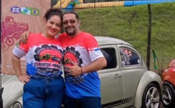 Casal representa o Paraná em encontro internacional de Fuscas e carros clássicos no Paraguai