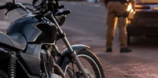 Motociclista abandona veículo sem placa durante abordagem da PM em São Pedro do Ivaí