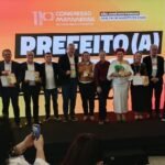 Ditão Pupio recebe o Prêmio Prefeito Inovador 2026 em congresso estadual de Cidades Digitais