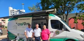 Van do CREF9/PR atende profissionais de Educação Física em Jandaia do Sul