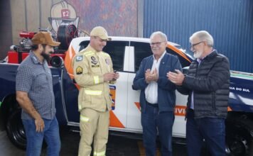 Jandaia do Sul entrega nova caminhonete 4×4 para reforçar estrutura da Brigada Comunitária